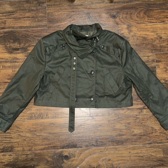 NWOT ZARA Waxed Cropped Trench Coat Dark Green Dark Khaki- Size XXL - Picture 5 of 12